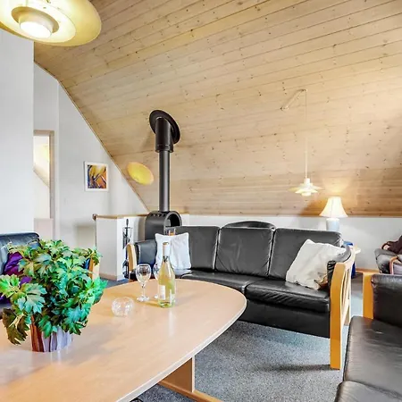 Casa de Férias Cozy In With Swimming Pool Gråsten
